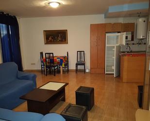 Living room of Flat for sale in Corral de Almaguer  with Heating, Parquet flooring and Storage room