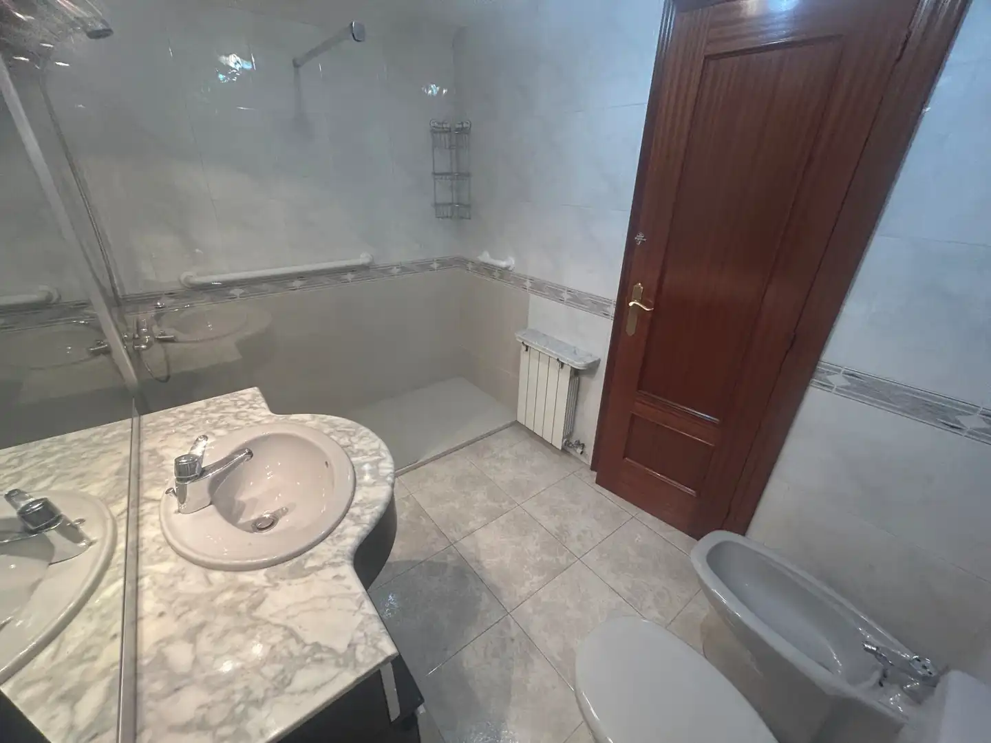Badezimmer von Wohnung zum Verkauf in Manresa mit Klimaanlage, Heizung und Abstellraum