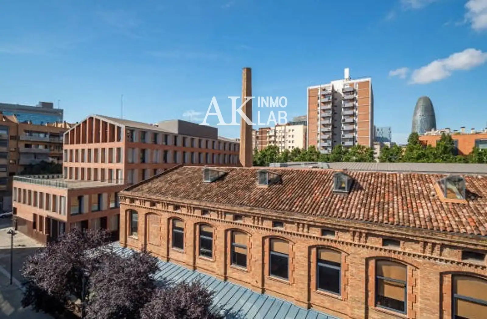 Vista exterior de Piso en venta en Barcelona con Aire acondicionado, Calefacción y Terraza