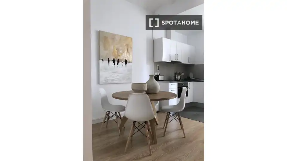 Dining room of Flat for share in L'Hospitalet de Llobregat  with Air Conditioner, Heating and Terrace