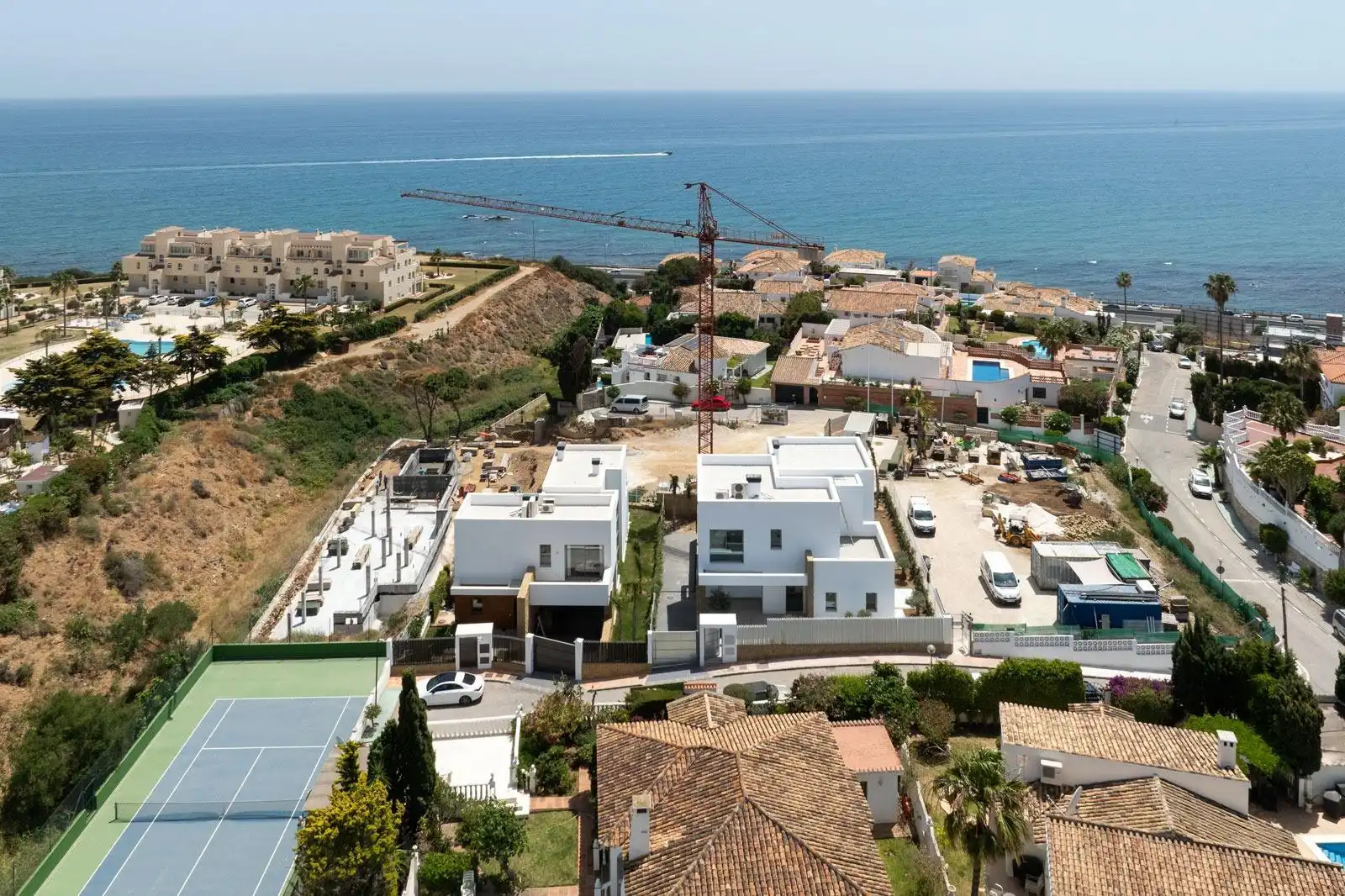 Detached house with pool for sale in El Faro de Calaburra - Chaparral, imagen 6