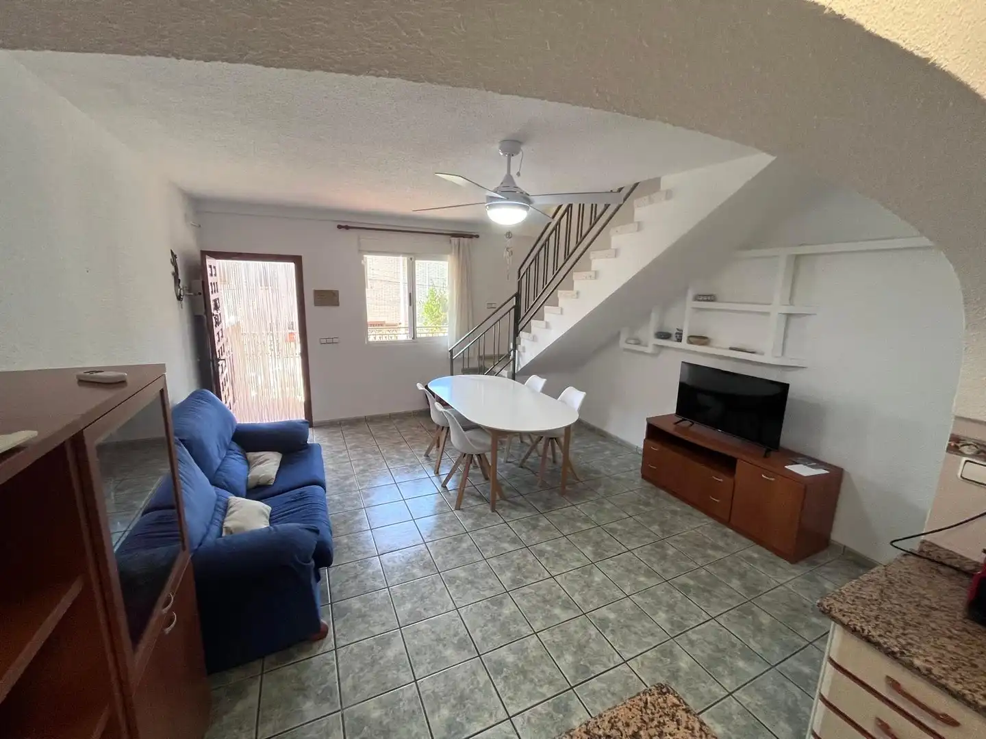 Wohnzimmer von Einfamilien-Reihenhaus zur Miete in Oropesa del Mar / Orpesa mit Terrasse