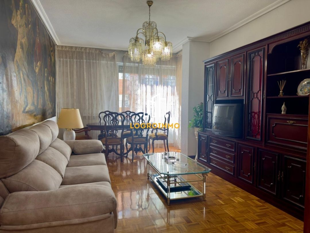 Living room of Flat for sale in  Logroño  with Heating, Terrace and Storage room