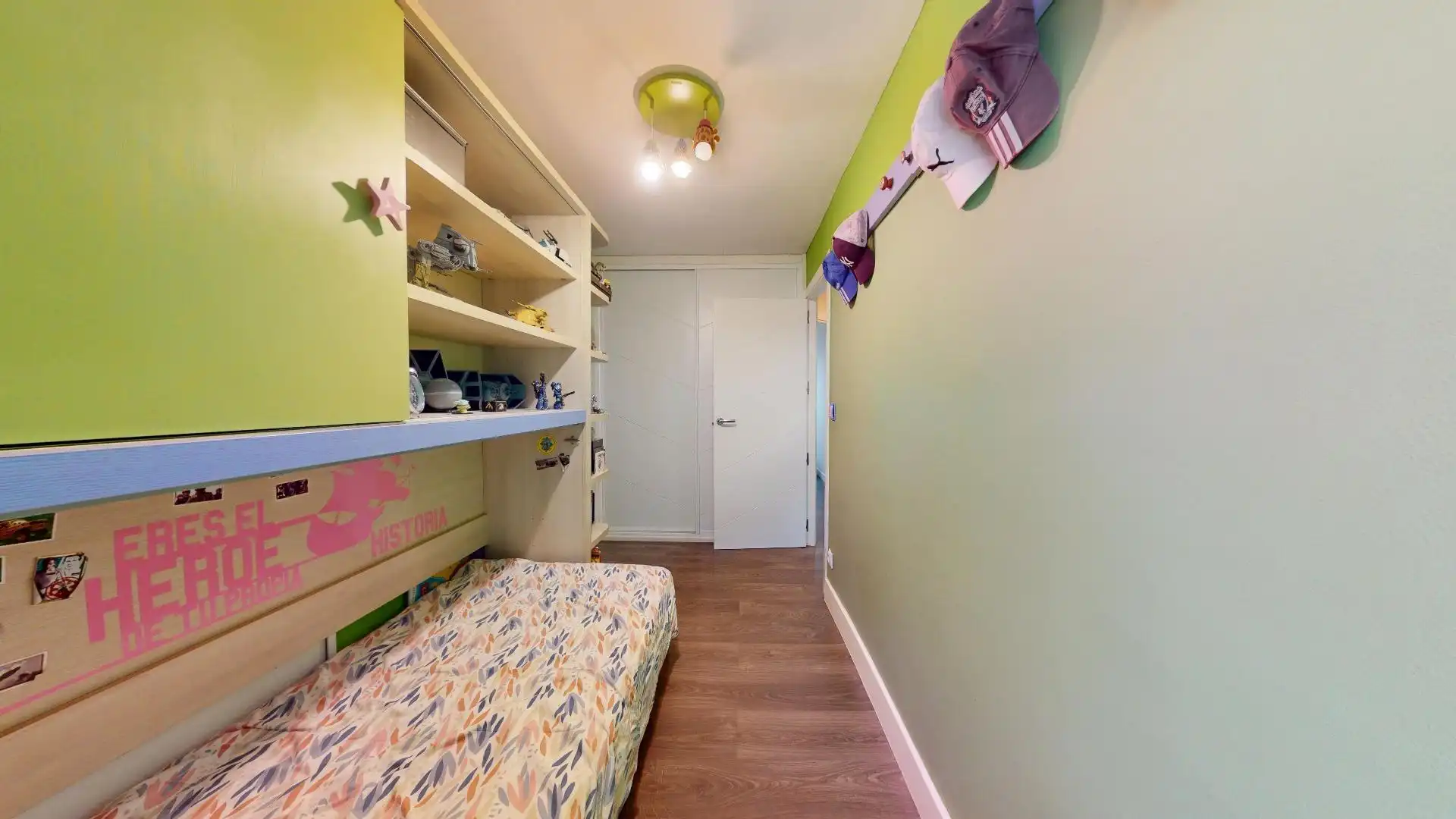 Bedroom of Flat for sale in Madrid  with Air Conditioner, Heating and Terrace