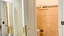 Bathroom of Flat for sale in  Madrid Capital