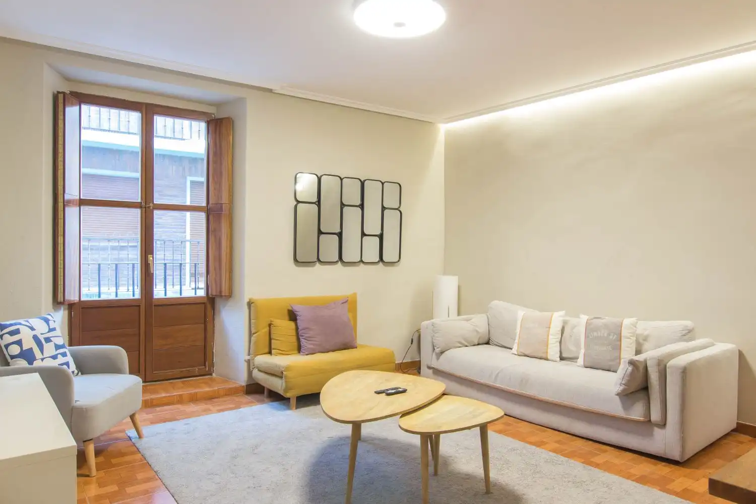 Sala de estar de Piso en venta en  Pamplona / Iruña con Calefacción, Amueblado y Balcón