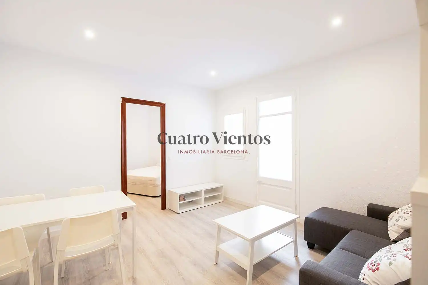 Vista exterior de Piso en venta en Barcelona con Aire acondicionado, Calefacción y Horno