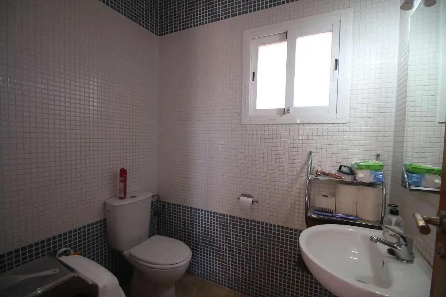 Baño de Casa adosada en venta en Cuevas del Almanzora con Aire acondicionado, Terraza y Piscina