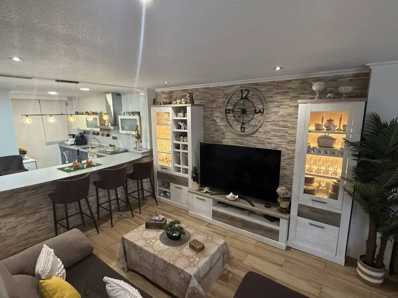 Sala de estar de Dúplex en venta en Elche / Elx con Aire acondicionado, Terraza y Trastero
