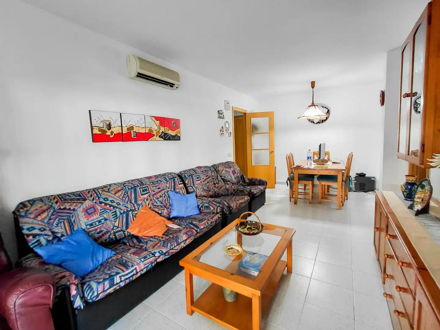 Living room of Ground floor for sale in Cunit  with Air Conditioner, Private garden and Terrace