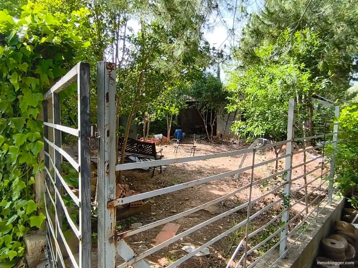 Flat for sale in Alborache  with Air Conditioner, Furnished and Alarm