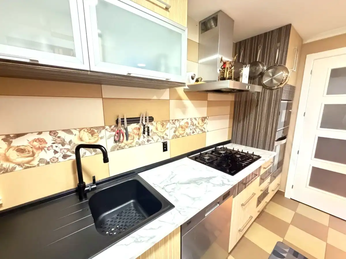 Kitchen of Flat for sale in Alcalá de Henares  with Air Conditioner and Heating