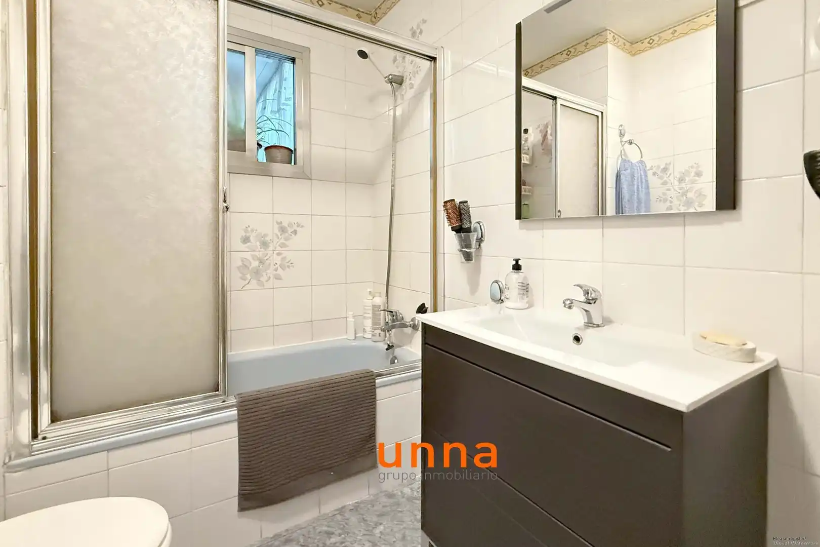 Bathroom of Flat for sale in Móstoles  with Air Conditioner, Parquet flooring and Terrace