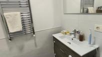 Bathroom of Flat for sale in Valladolid Capital  with Air Conditioner, Heating and Terrace