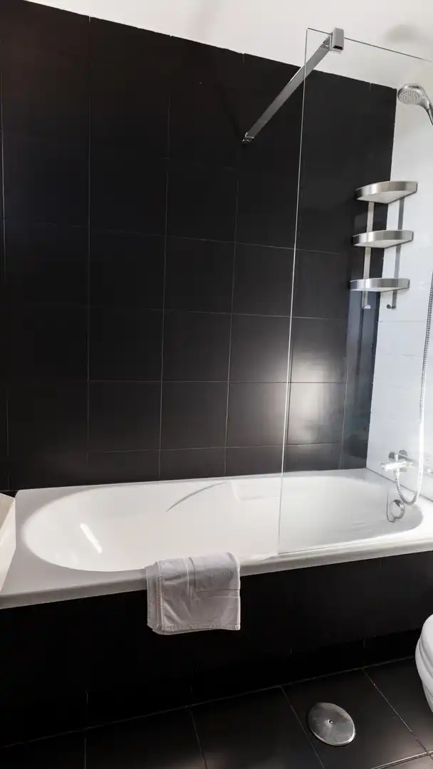 Badezimmer von Dachboden zum Verkauf in Mijas mit Klimaanlage, Heizung und Terrasse