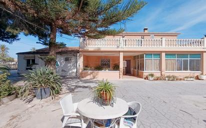 Vista exterior de Casa o xalet en venda en Elche / Elx amb Jardí privat, Terrassa i Traster