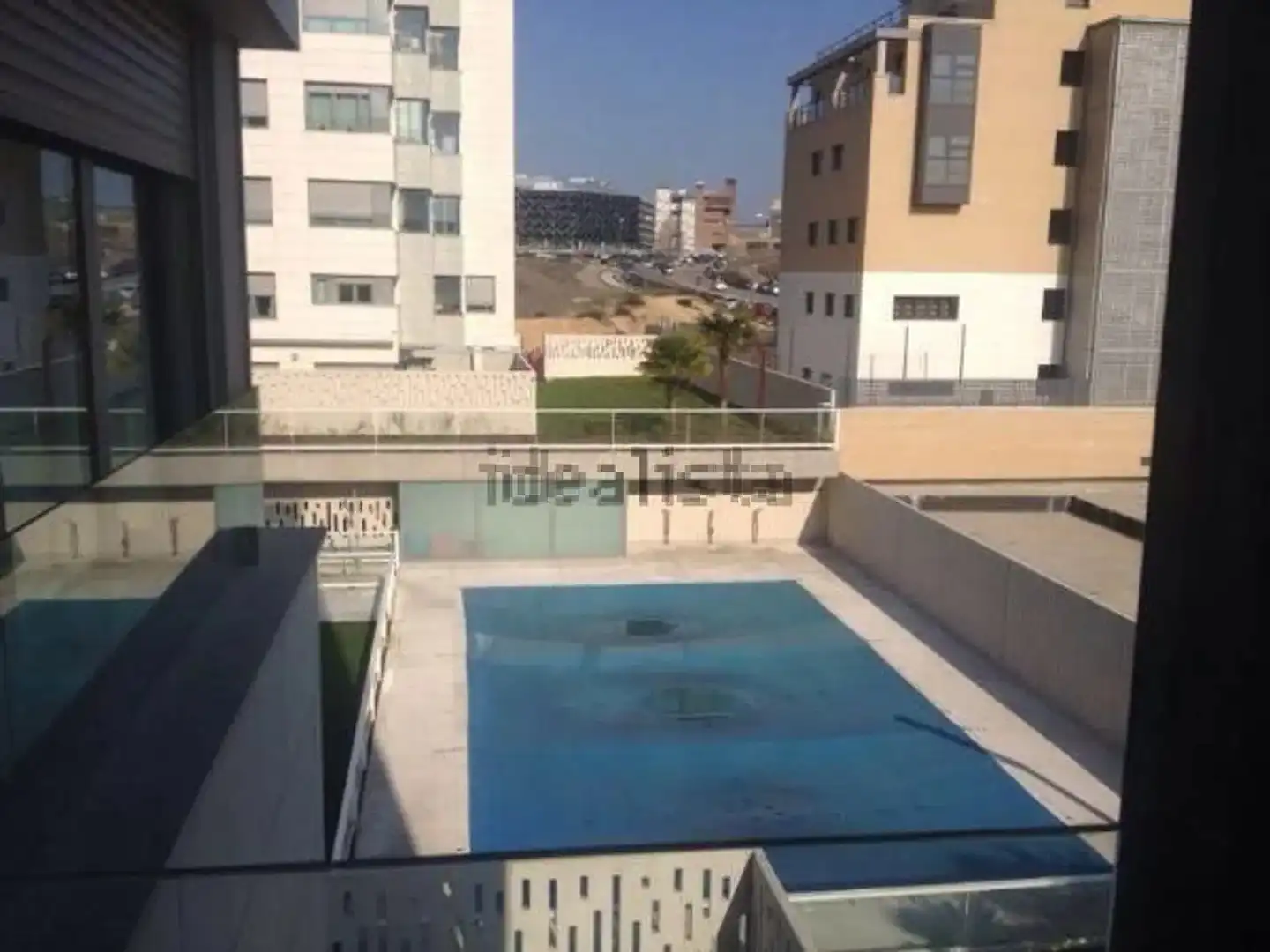 Piscina de Planta baja en venta en Madrid con Aire acondicionado, Calefacción y Terraza
