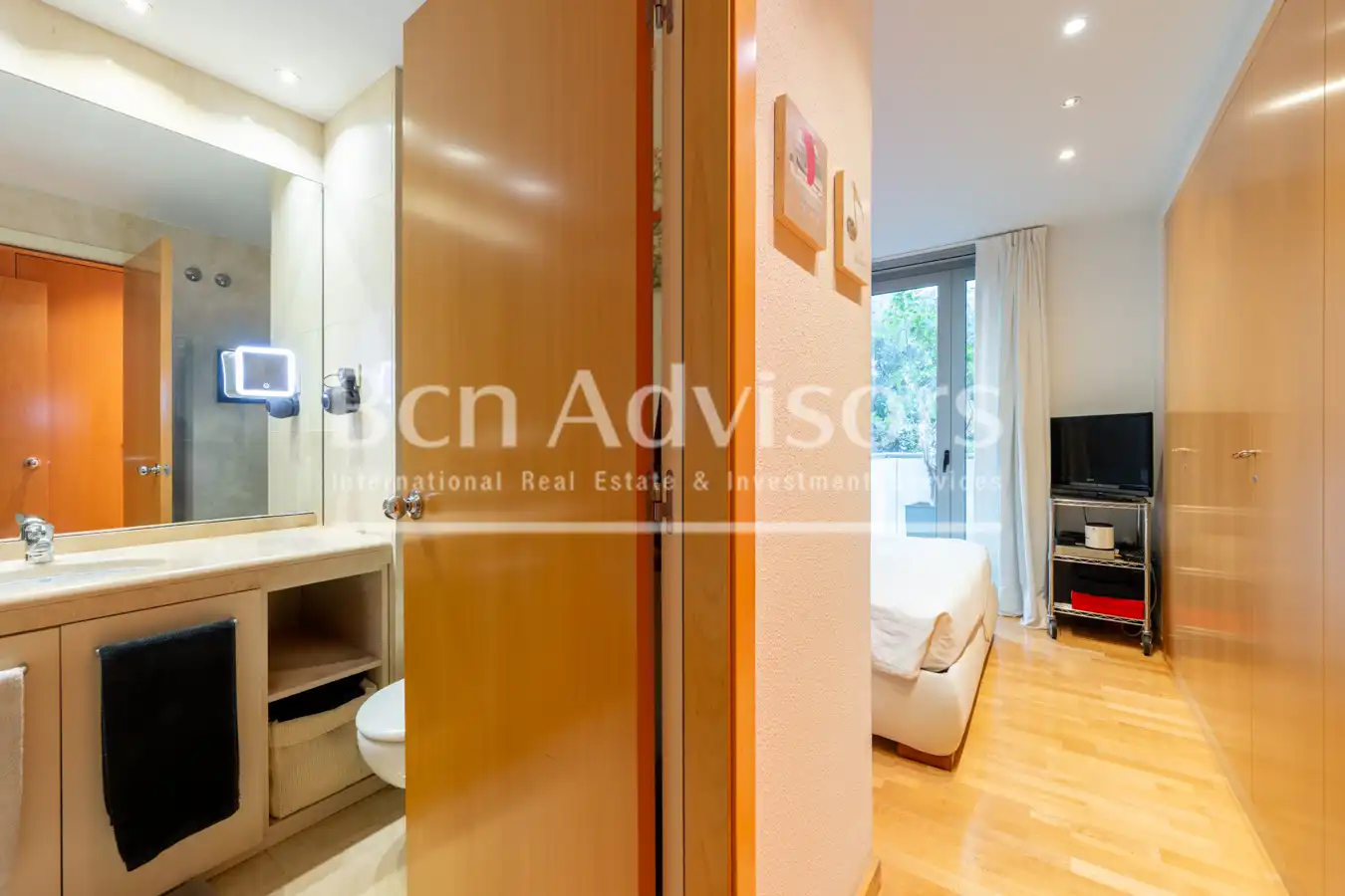 Piso con ascensor en venta en Carrer del Comte Borrell, imagen 18