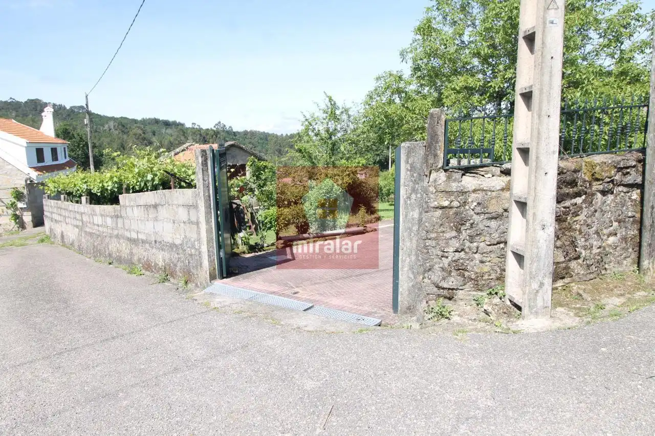 Casa amb jardí en venda a Covelo, imagen 2