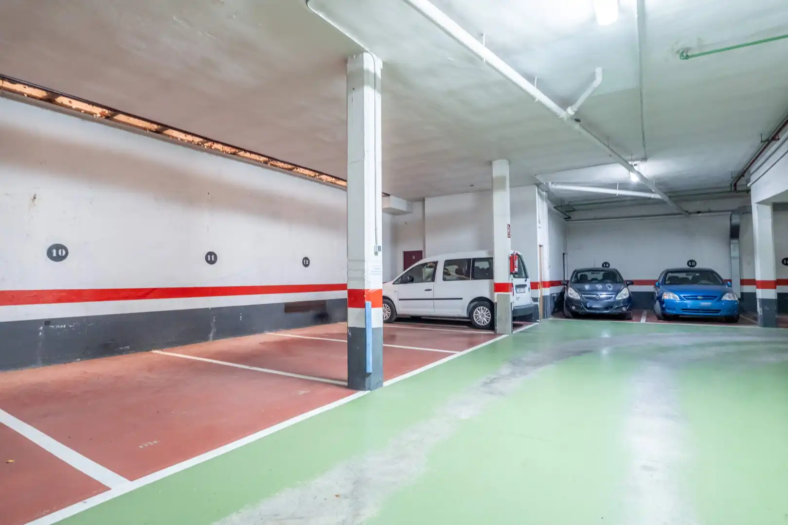Parking of Flat for sale in Zaragoza  with Air Conditioner, Heating and Parquet flooring