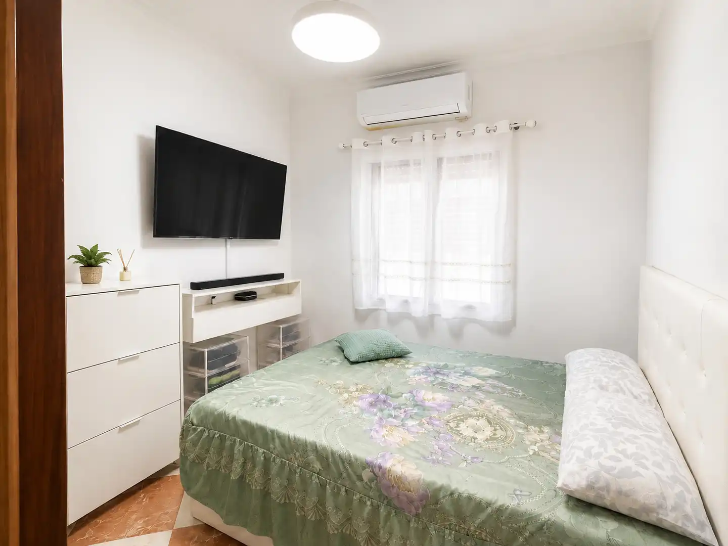 Habitación de Casa o chalet en venta en Castilleja de Guzmán con Aire acondicionado, Calefacción y Terraza