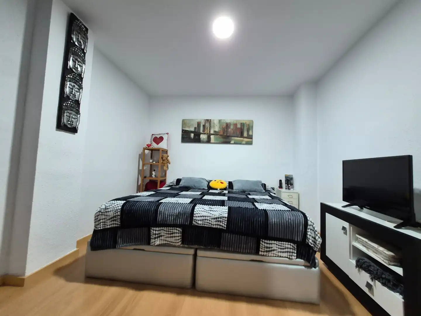 Schlafzimmer von Erdgeschoss zum Verkauf in Calella mit Klimaanlage, Heizung und Parkett