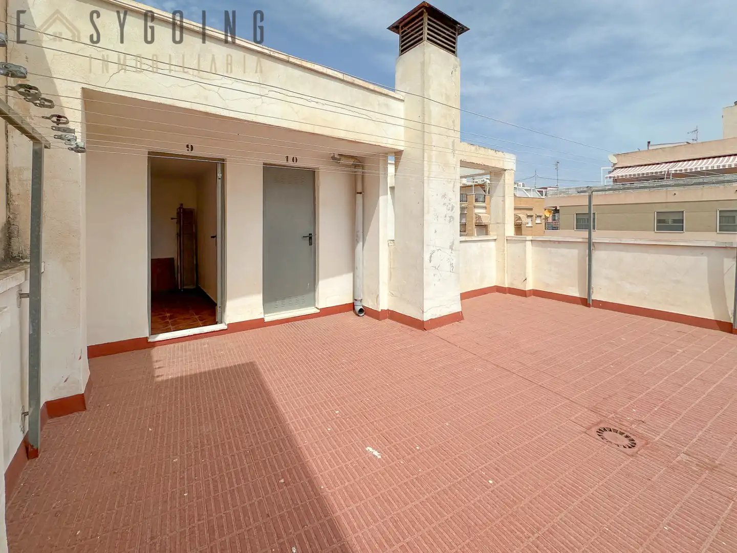 Piso con terraza en venta en Carrer Caritat 40, imagen 29