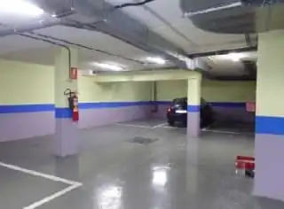 Aparcament de Garatge en venda en Madrid