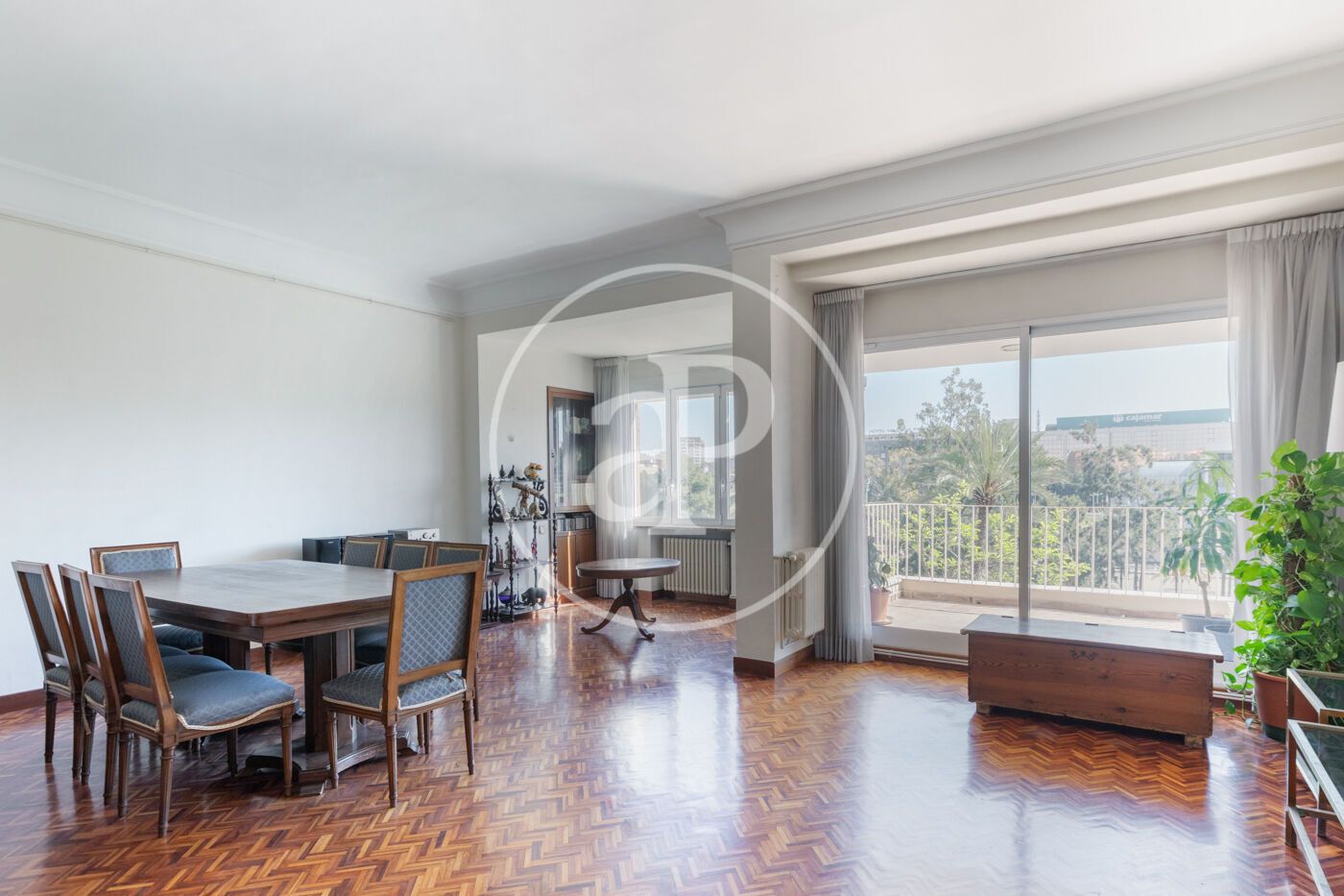 Sala d'estar de Pis en venda en  Valencia Capital amb Calefacció, Jardí privat i Terrassa