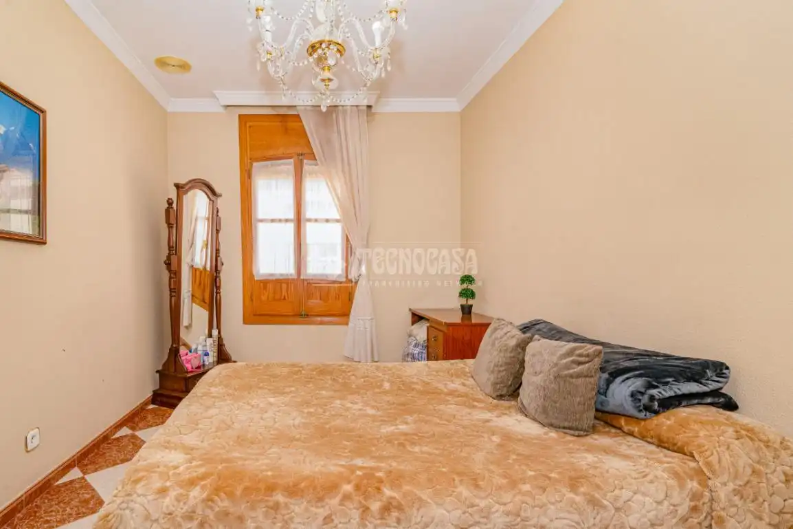 Habitación de Piso en venta en Lucena con Aire acondicionado, Amueblado y Balcón