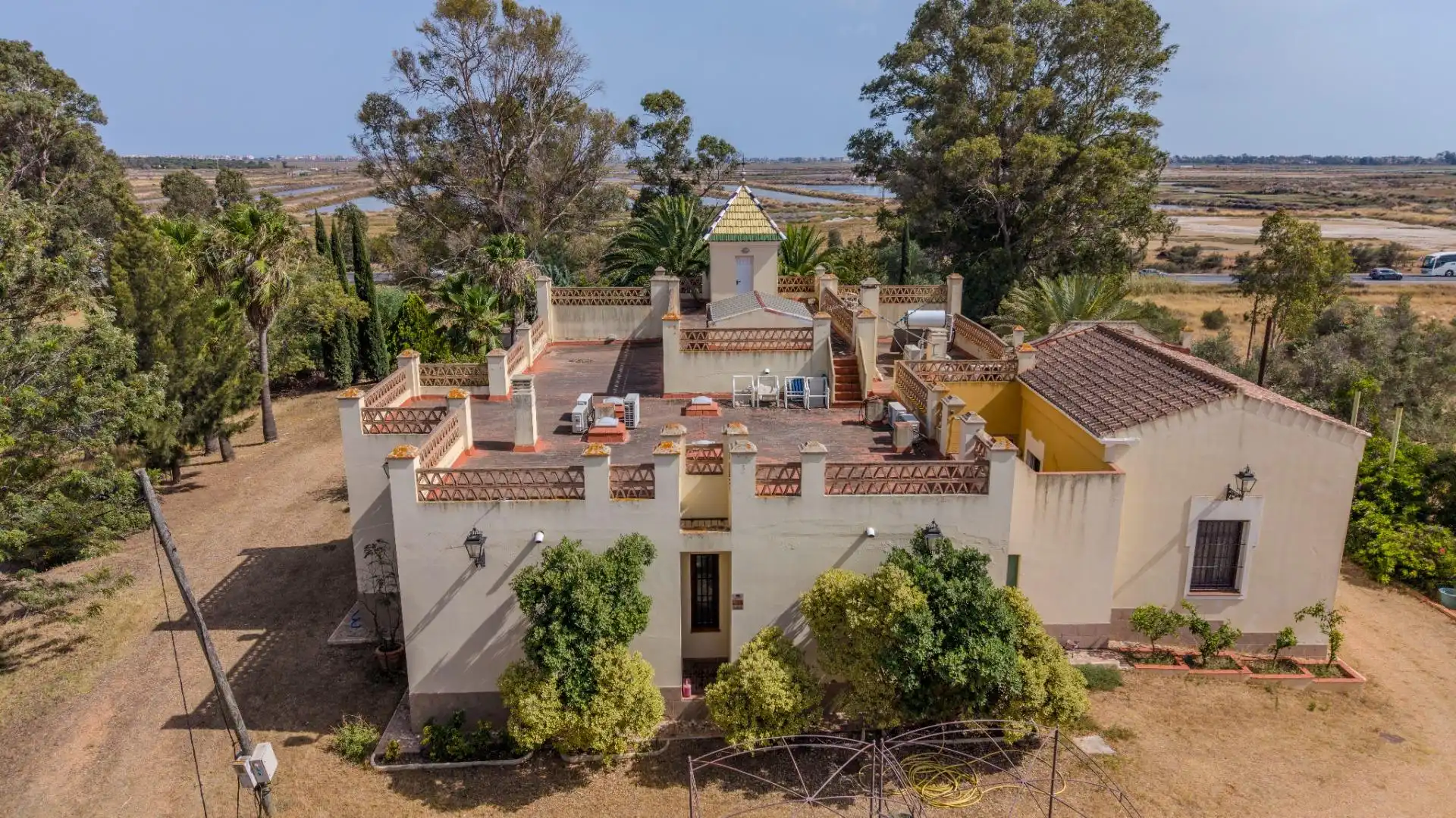 Außenansicht von Country house zum Verkauf in Ayamonte mit Klimaanlage, Heizung und Privatgarten