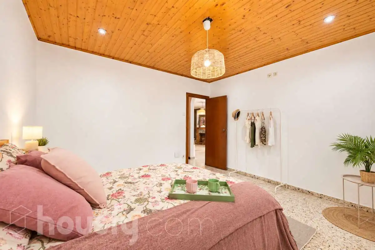 Habitación de Planta baja en venta en El Poal