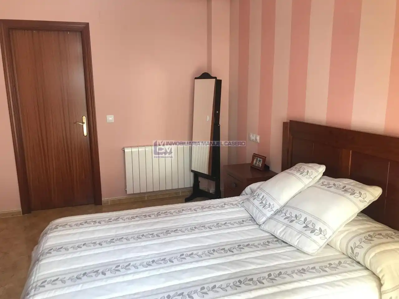 Bedroom of Flat for rent in Cáceres  with Heating, Terrace and Storage room