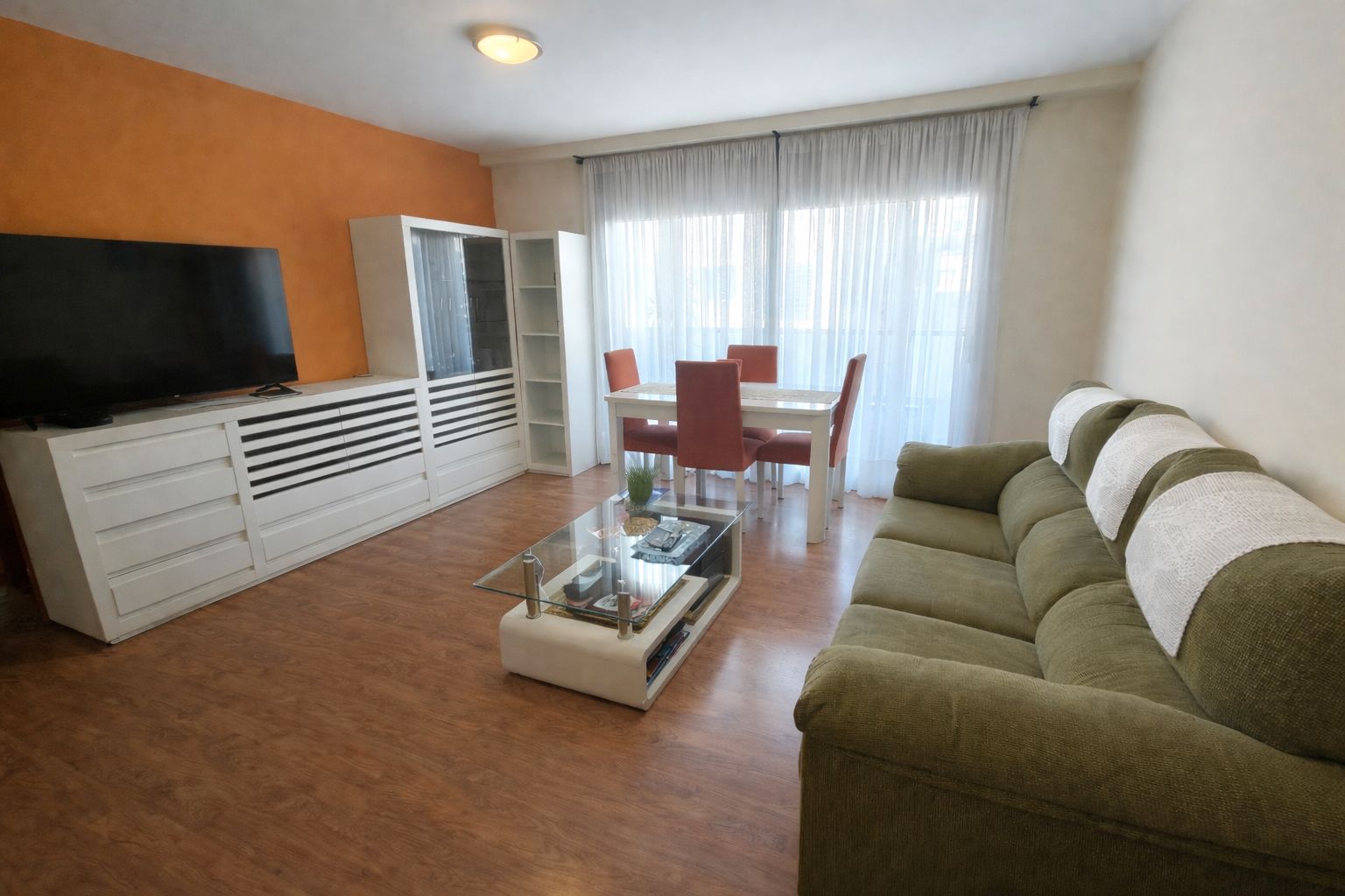 Living room of Flat for sale in Calella  with Air Conditioner, Heating and Parquet flooring