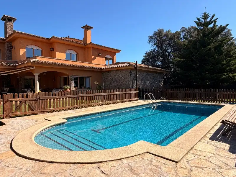 Swimming pool of Houses for sale in Mont-ras  with Air Conditioner, Heating and Private garden