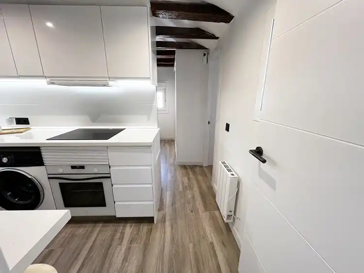 Cocina de Estudio de alquiler en Madrid con Calefacción, Parquet y Amueblado