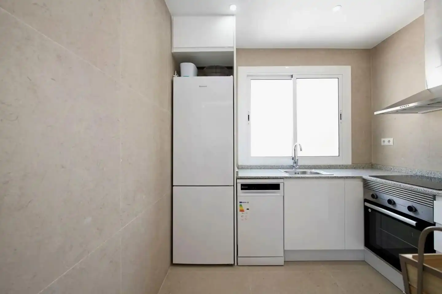 Cocina de Ático en venta en Gavà con Aire acondicionado, Terraza y Piscina