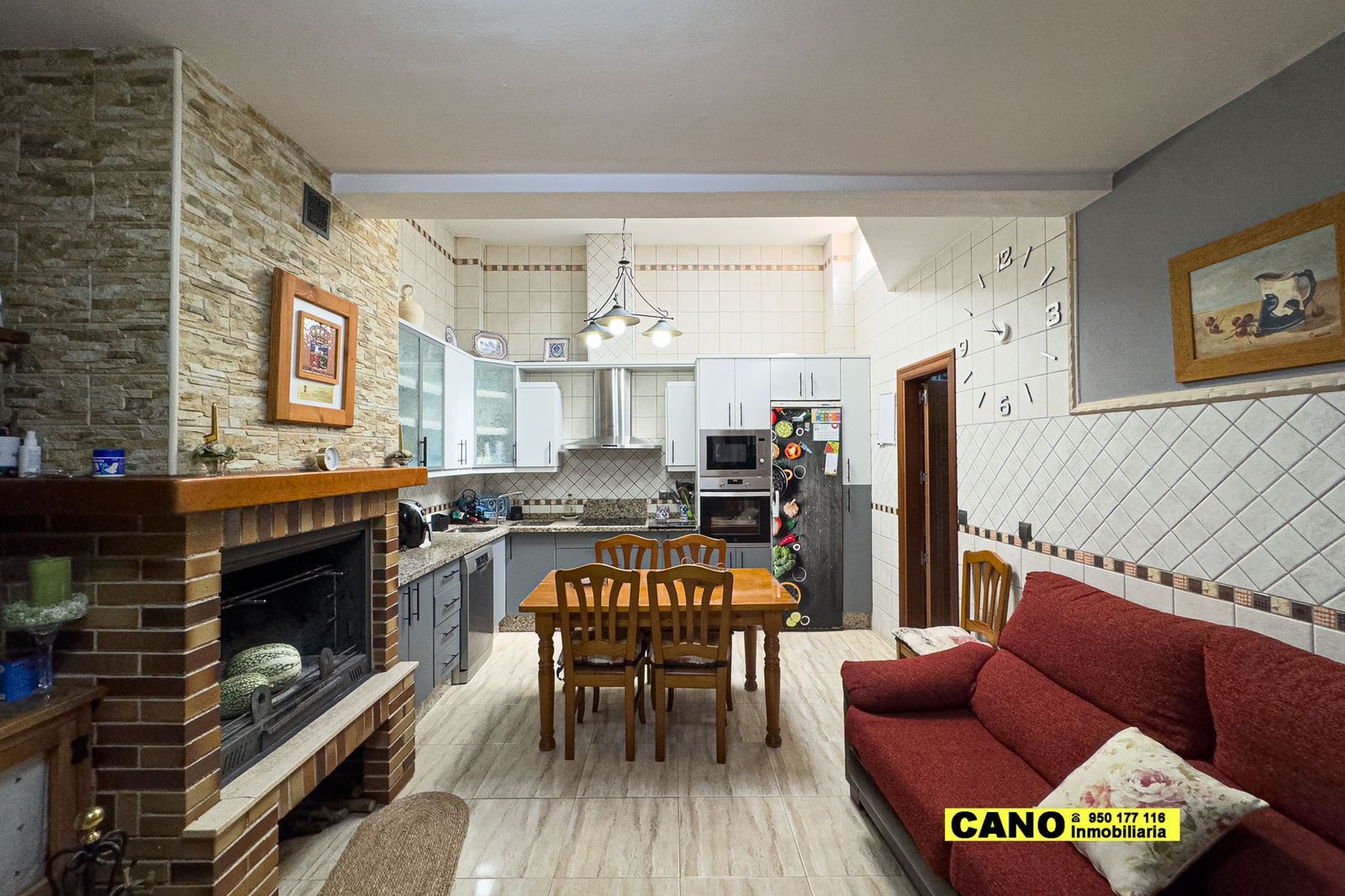 Cuina de Casa o xalet en venda en Vícar amb Aire condicionat, Calefacció i Terrassa