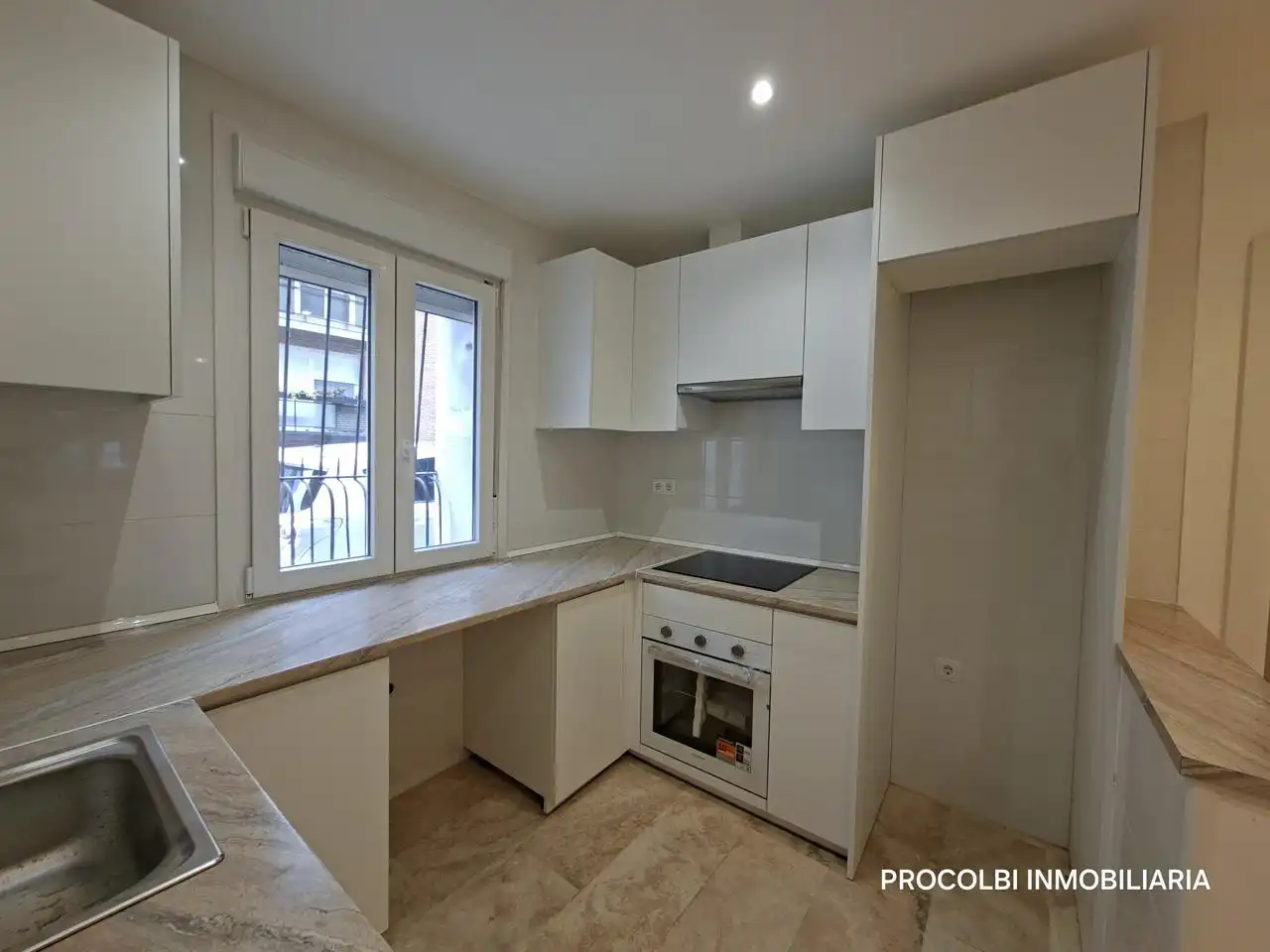 Kitchen of Ground floor for sale in Madrid  with Air Conditioner and Heating