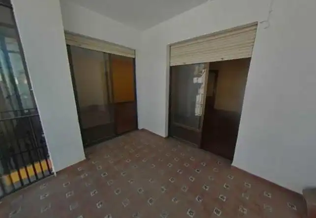 Piso en venta en Lopera