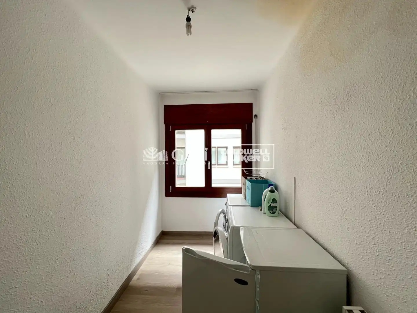 Piso en venta en Andorra la Vella con Calefacción, Parquet y Terraza
