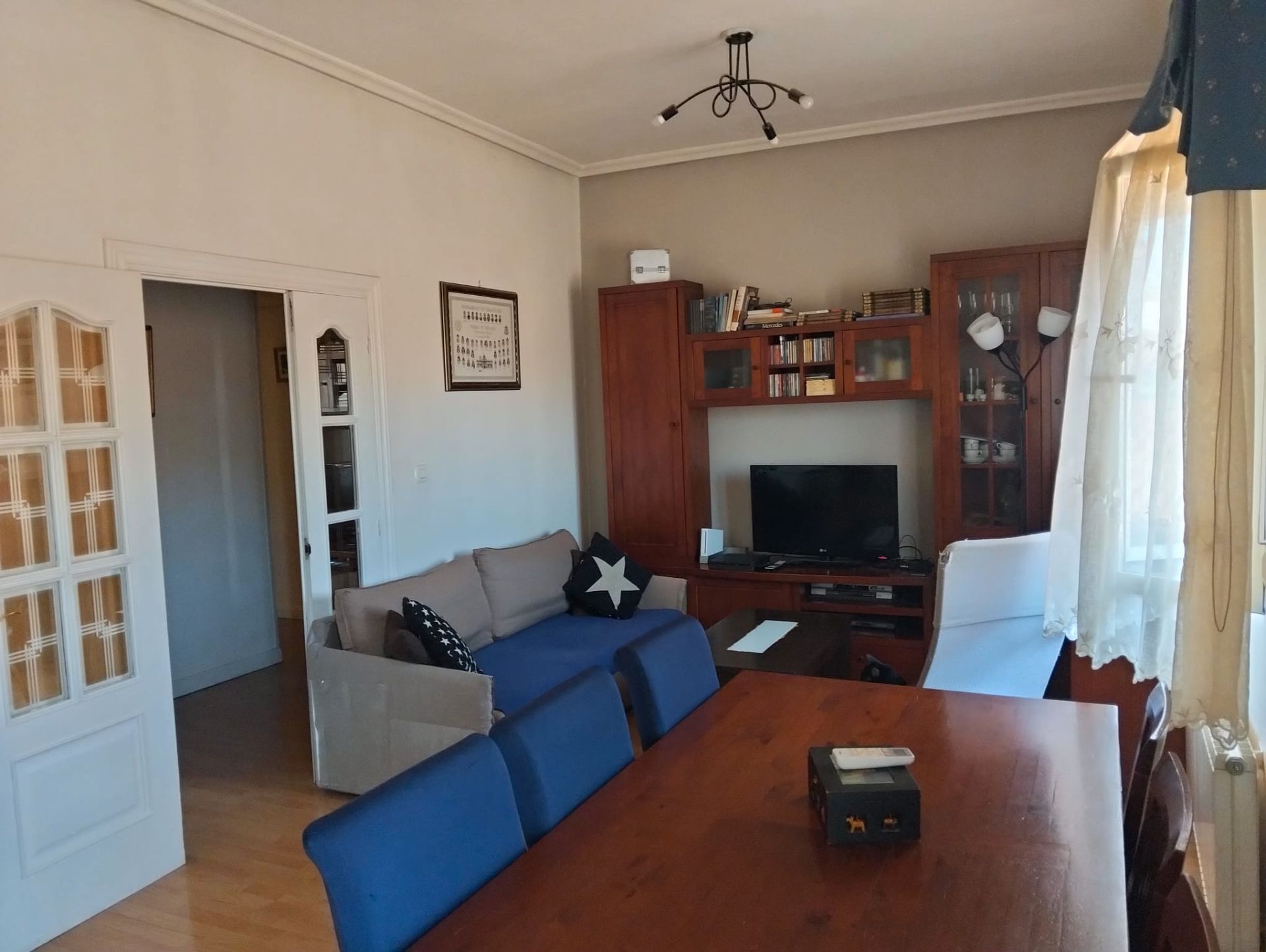 Living room of Flat for sale in Valladolid Capital  with Heating, Parquet flooring and Terrace
