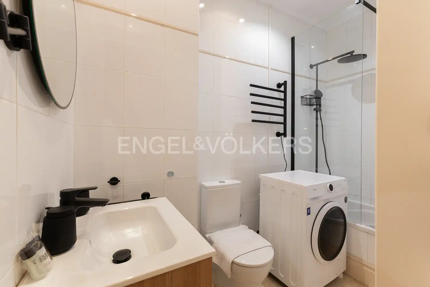 Baño de Piso en venta en Valencia con Aire acondicionado, Calefacción y Balcón
