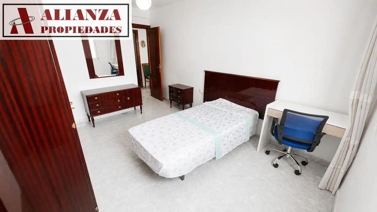 Appartement avec ascenseur à louer à Cruz de Humilladero, imagen 5