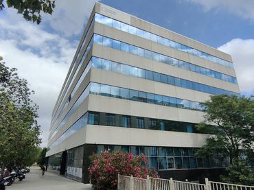 Ufficio con ascensore in affitto a Carrer de Frederic Mompou 4