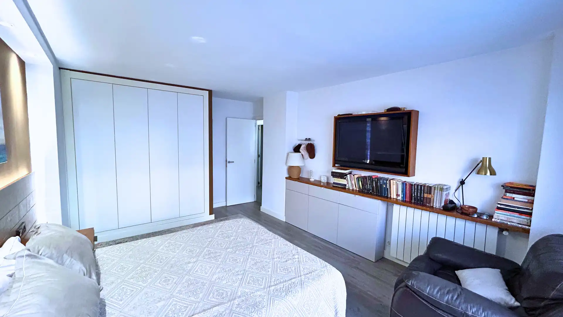 Bedroom of Flat for sale in  Palma de Mallorca  with Air Conditioner and Balcony