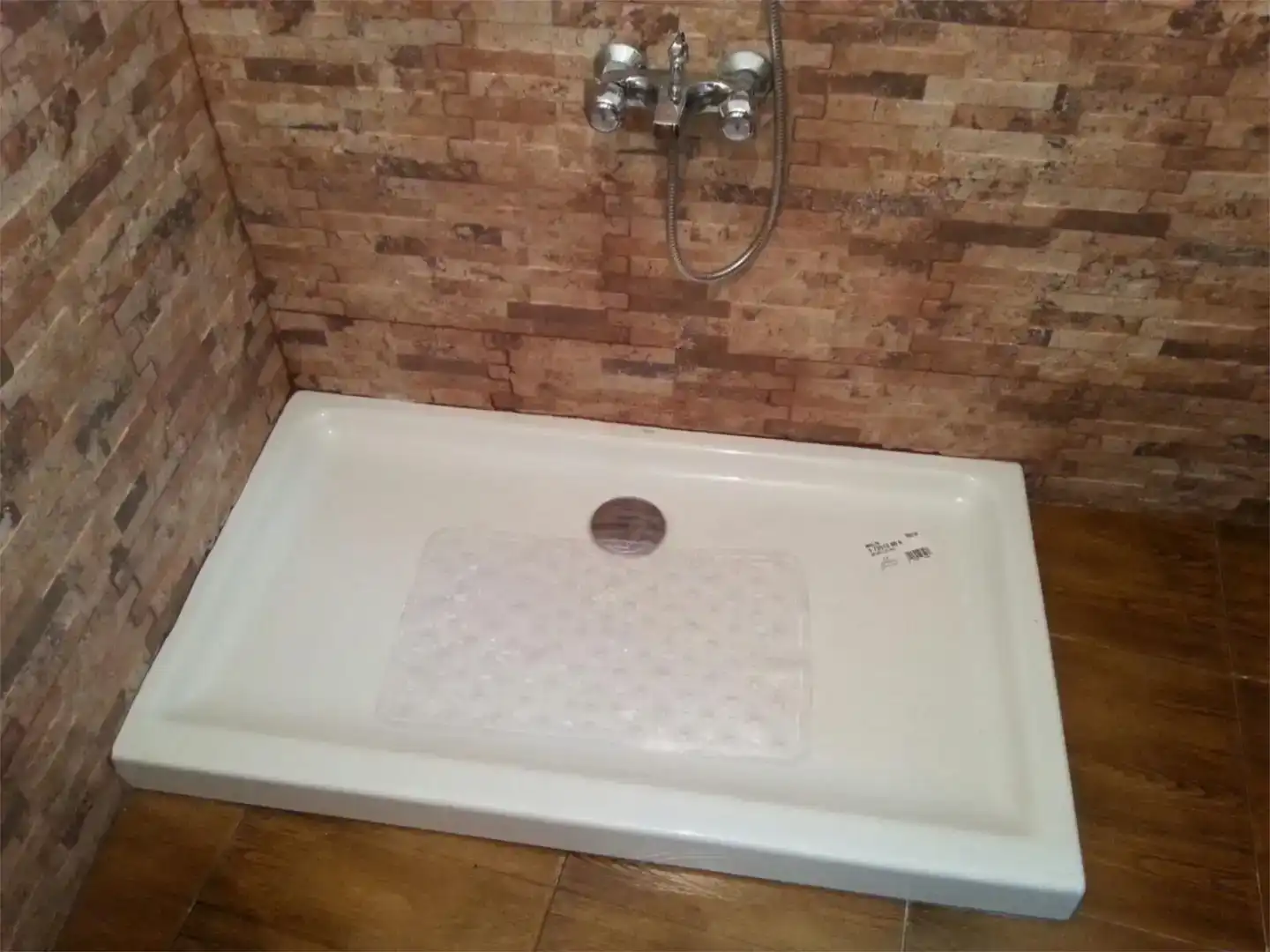 Bany de Planta baixa en venda en Cuenca de Campos amb Jardí privat, Microones i TV