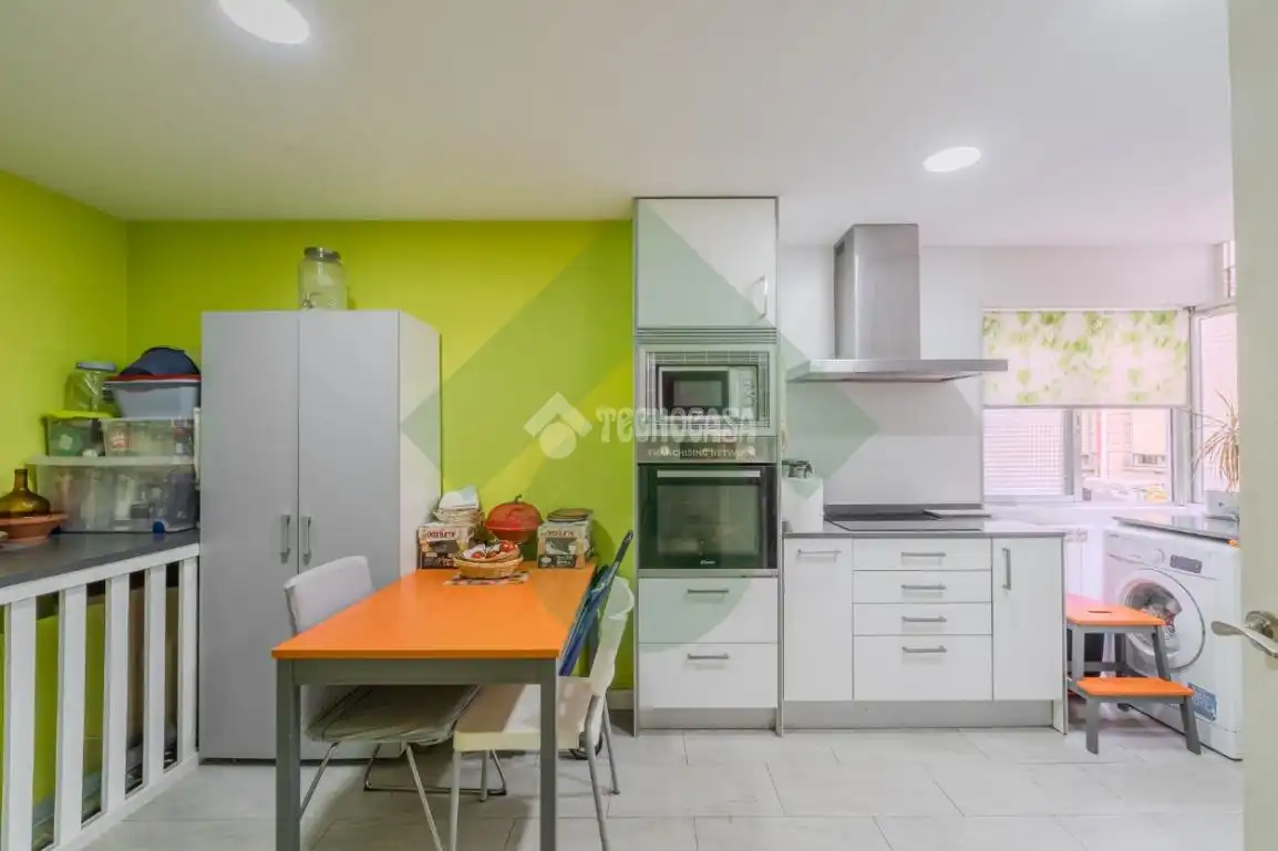 Cocina de Piso en venta en Madrid con Calefacción