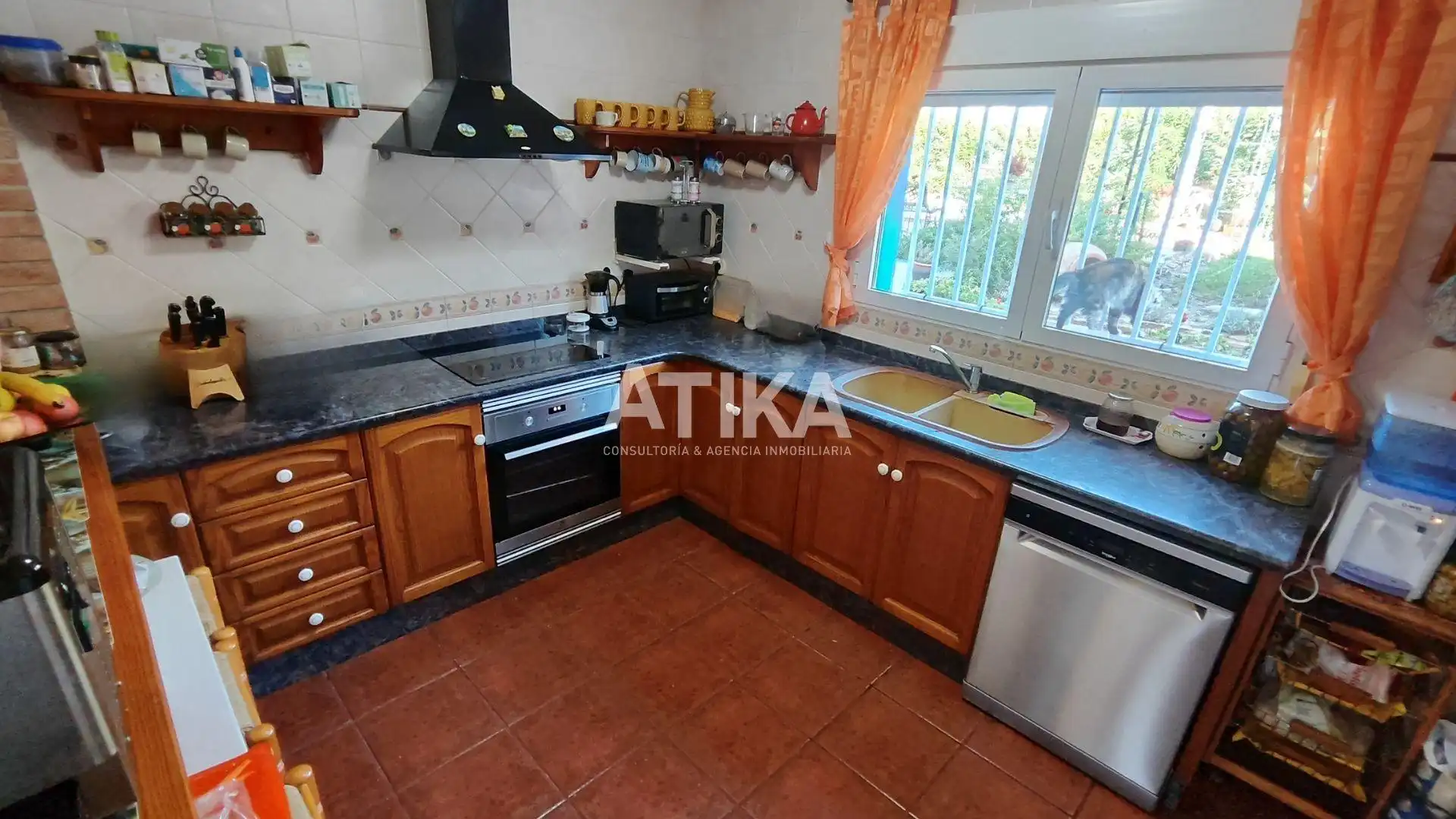 Cocina de Casa o chalet en venta en Ontinyent con Aire acondicionado, Calefacción y Jardín privado