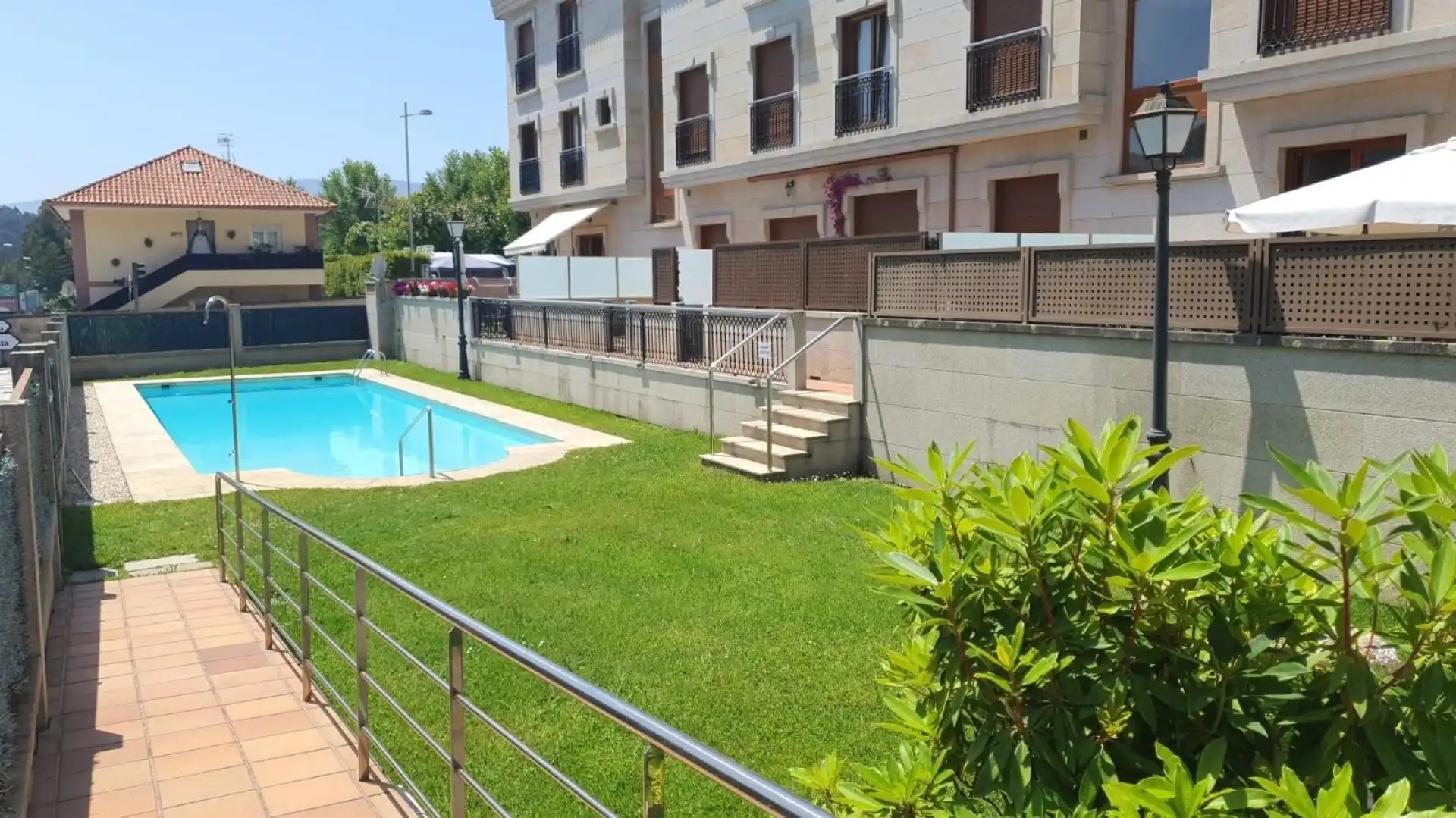 Piscina de Apartamento en venta en Nigrán con Calefacción, Terraza y Balcón